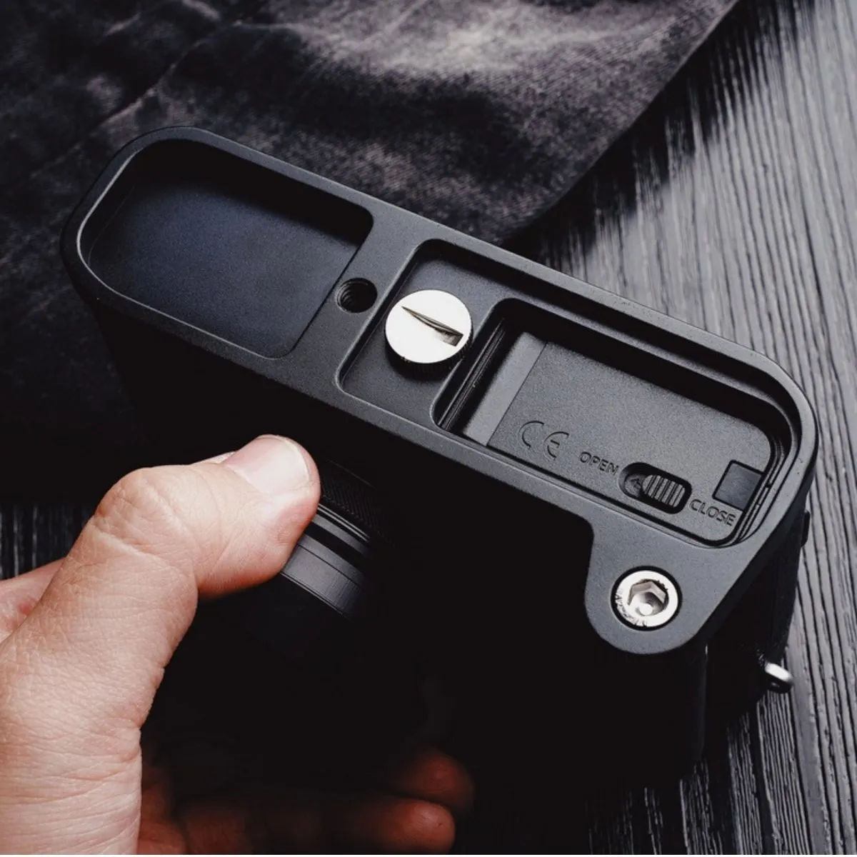 Fujifilm X-100F Rounded Hand Grip (X100F)