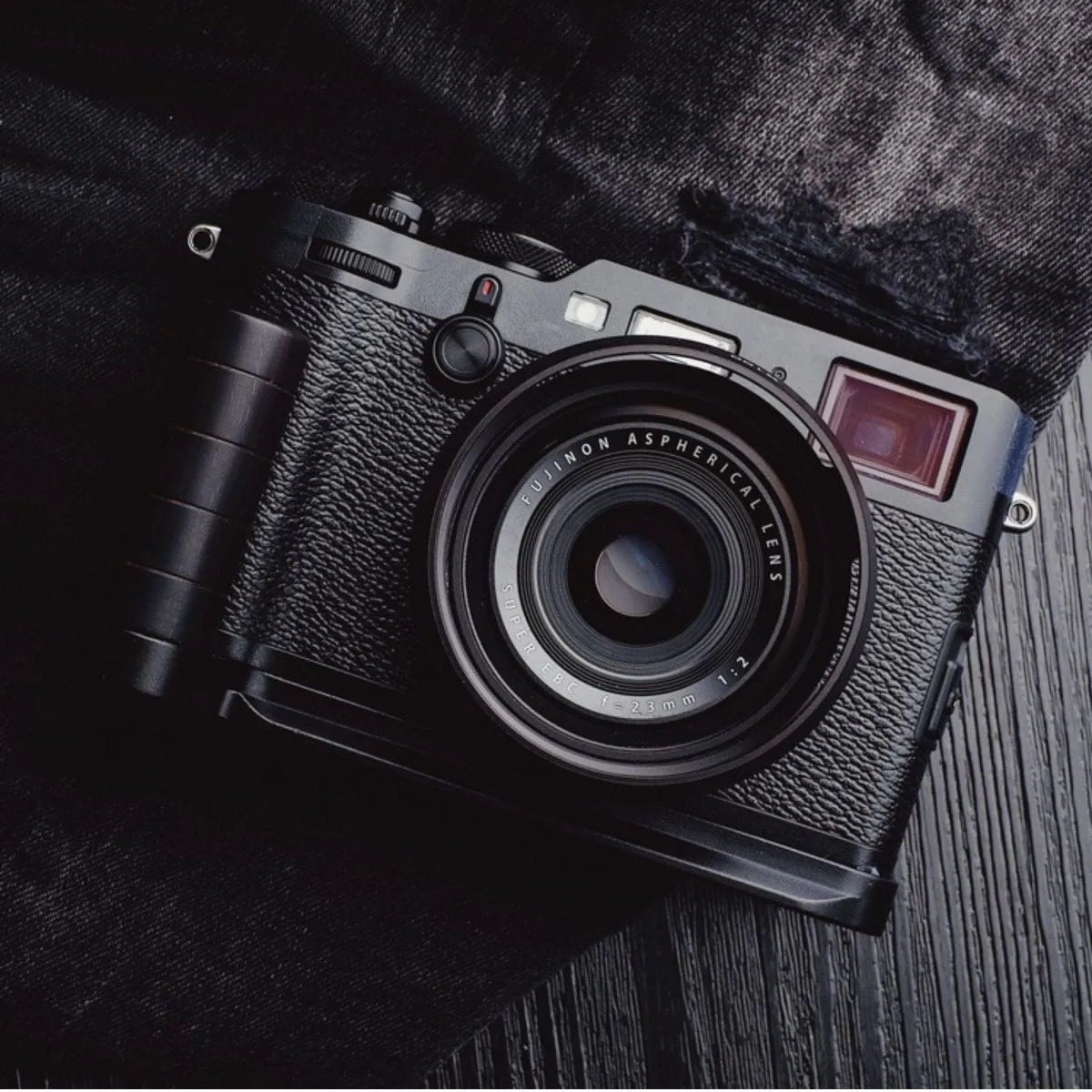 Fujifilm X-100F Rounded Hand Grip (X100F)