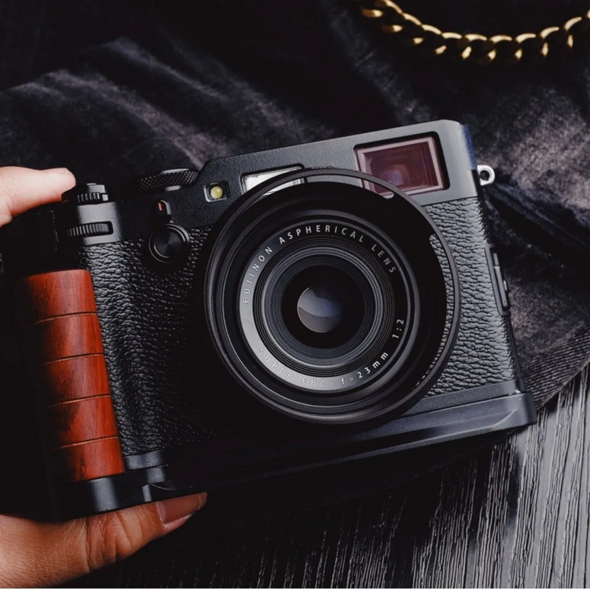 Fujifilm X-100F Rounded Hand Grip (X100F)