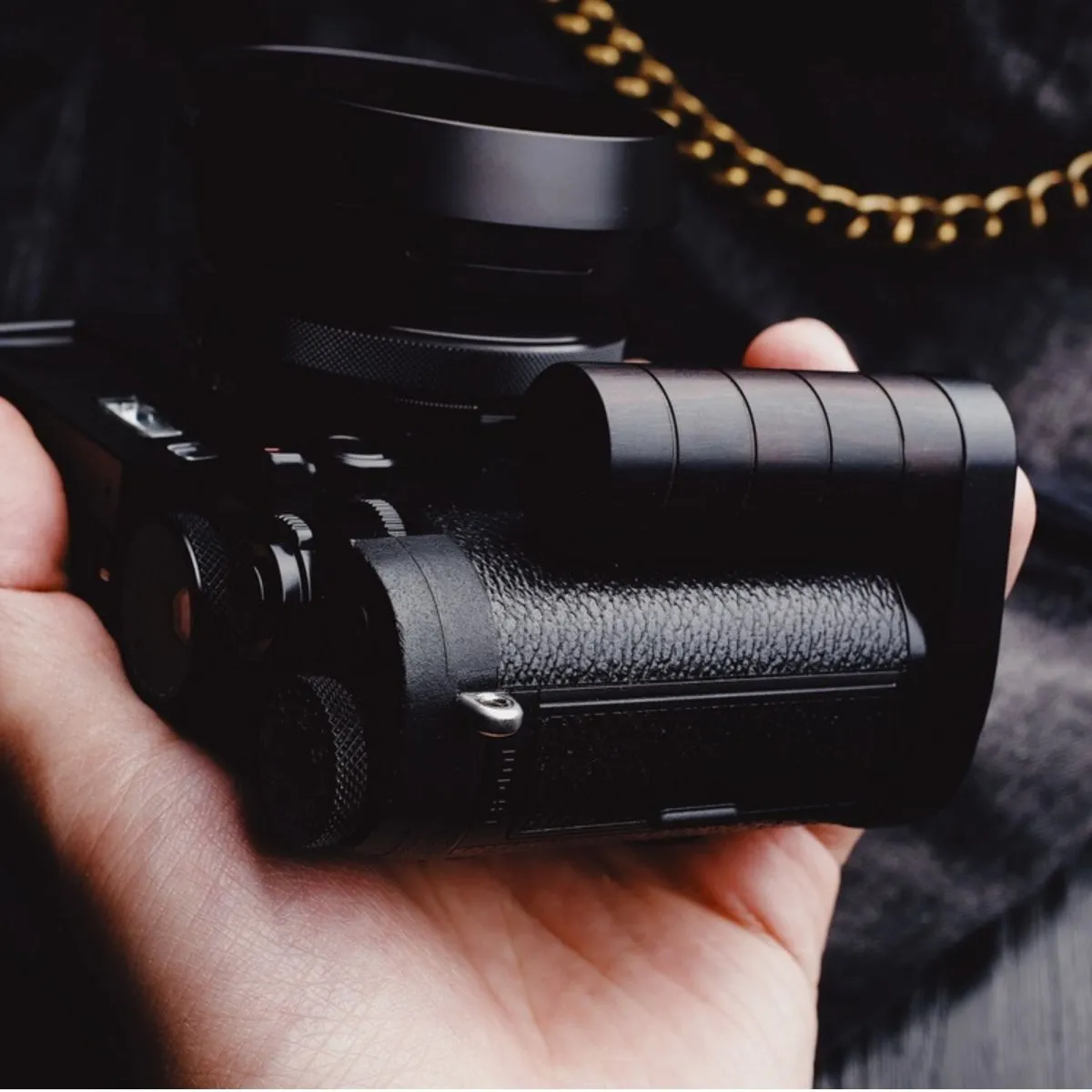 Fujifilm X-100F Rounded Hand Grip (X100F)